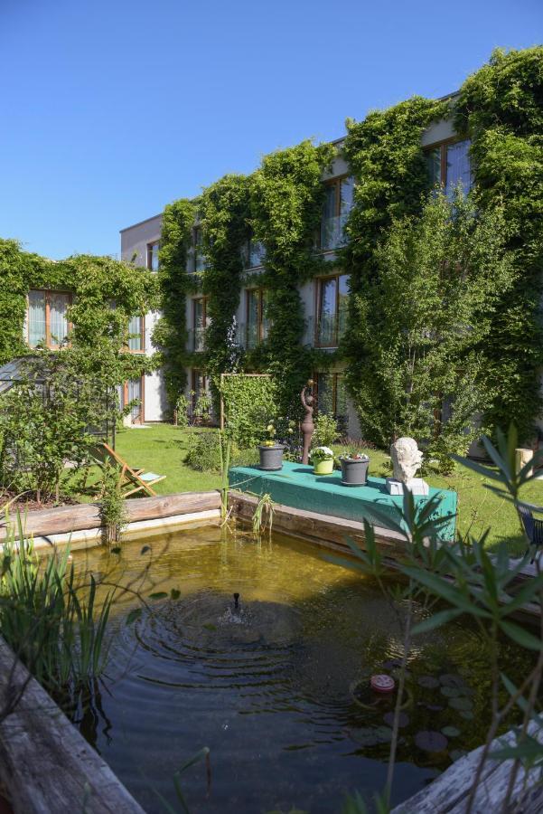 Green Spirit Hotel Ratisbonne Extérieur photo